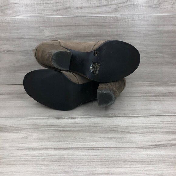 BCBG Ankle Boots Women's 8 Paris Kerinax Brown Suede Booties - Picture 9 of 10